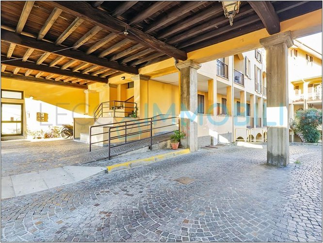 LA CASA CHE FA LUCE Galbiate