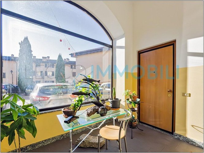 LA CASA CHE FA LUCE Galbiate