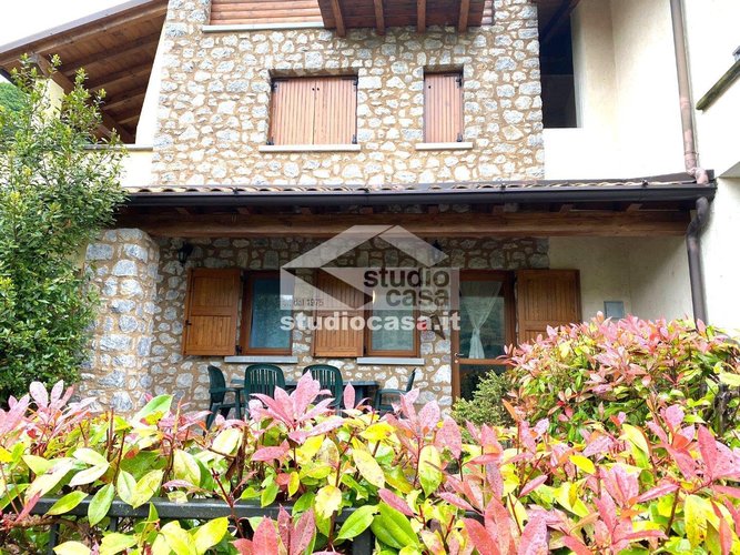 A POCHI METRI DAL CENTRO!! Serina