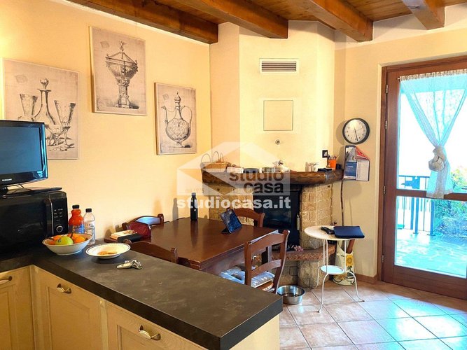 A POCHI METRI DAL CENTRO!! Serina