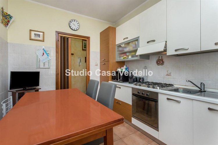 TRILOCALE CON BOX, CANTINA E ARREDI COMPRESI – OTTIMA OPPORTUNITÀ Verdellino