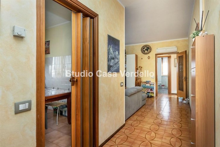 TRILOCALE CON BOX, CANTINA E ARREDI COMPRESI – OTTIMA OPPORTUNITÀ Verdellino