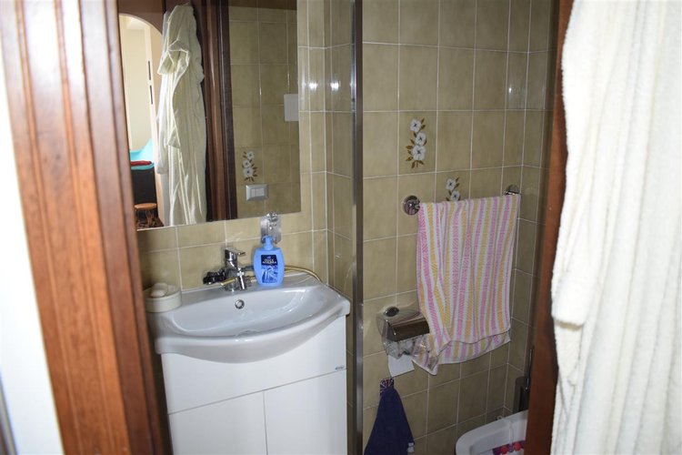 Cornalba, bilocale indipendente con terrazzone e posto auto Cornalba