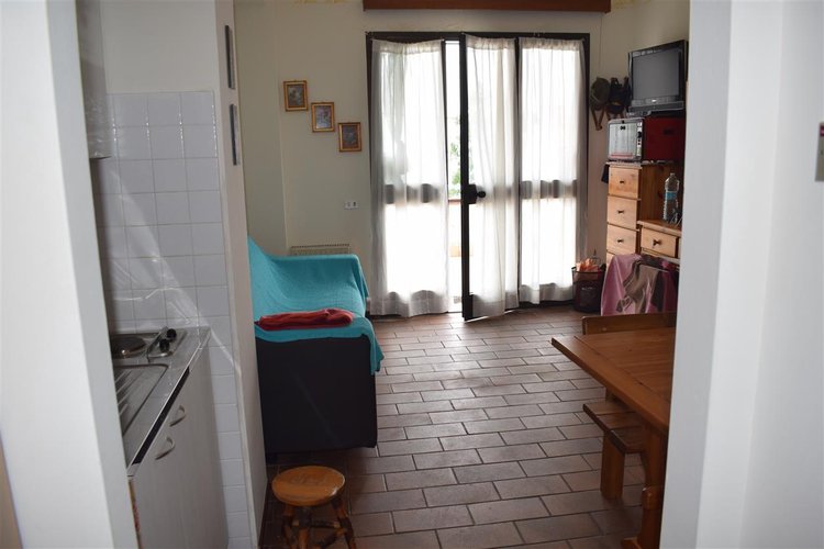 Cornalba, bilocale indipendente con terrazzone e posto auto Cornalba