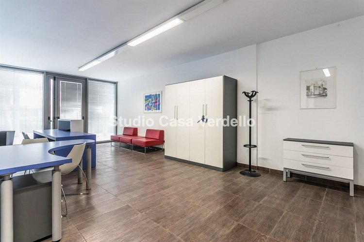 A Verdello – Ufficio di Prestigio Pronto all'Uso Verdello