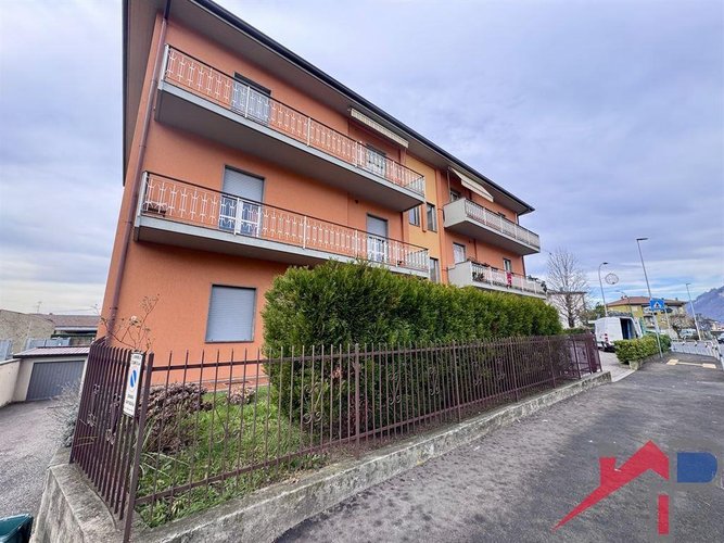 AMPIO TRILOCALE -  CISANO BERGAMASCO CENTRO Cisano Bergamasco