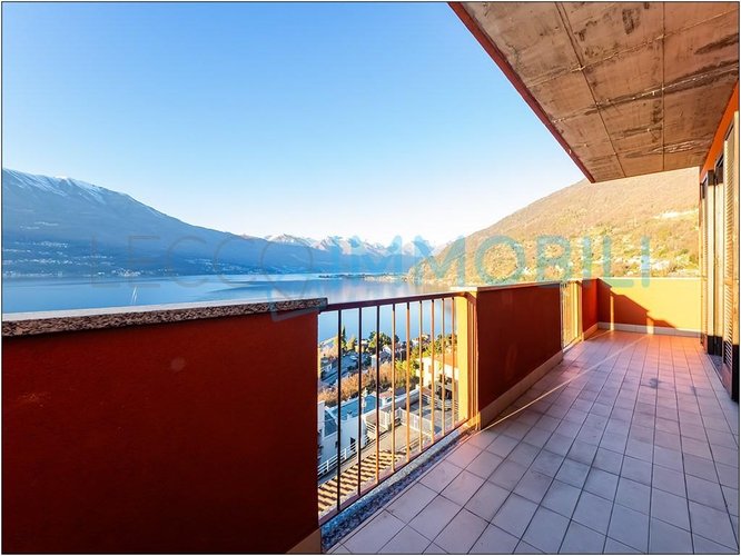 LA CASA DA CARTOLINA Bellano