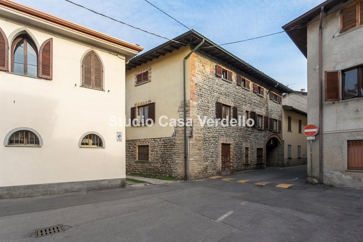 BONATE SOPRA – Casa di corte, zero spese condominiali Bonate Sopra