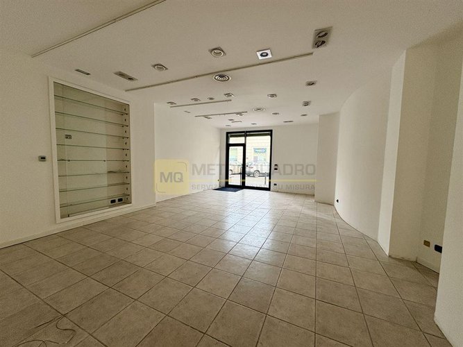 Negozio 2 locali - Rif. NegozioVisconti Lecco