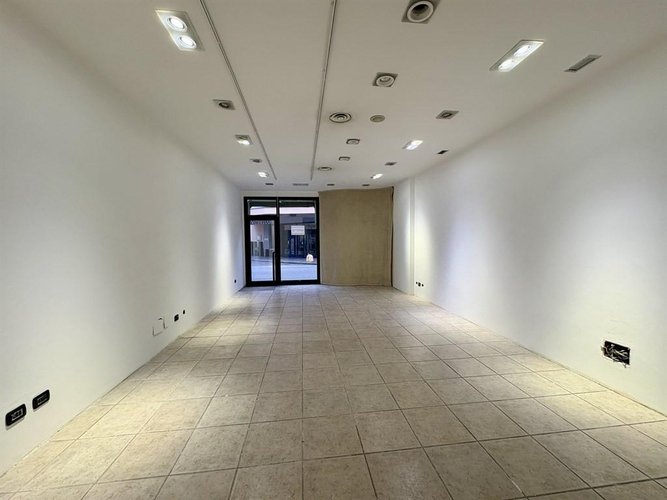Negozio 2 locali - Rif. NegozioVisconti Lecco