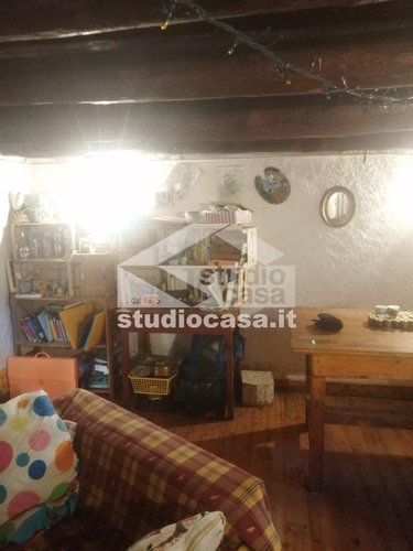 IMMERSA NEL VERDE! OSAI DI PACE E TRANQUILLITA' Dossena