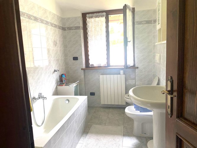 IMMERSA NEL VERDE! Brumano