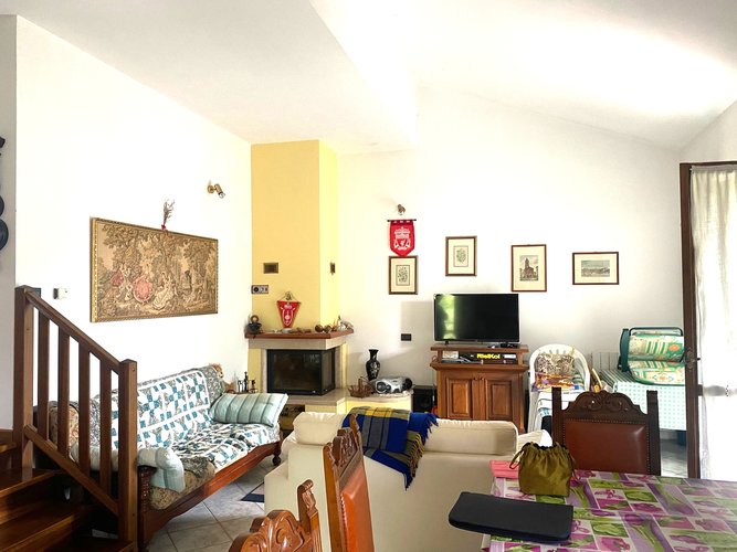 IMMERSA NEL VERDE! Brumano