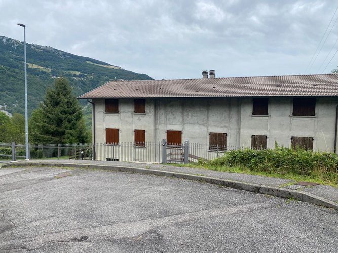 IMMERSA NEL VERDE! Brumano