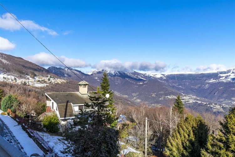 Costa valleimagna luminoso monolocale Costa Valle Imagna