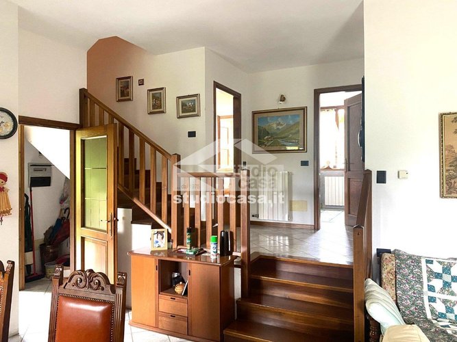 IMMERSA NEL VERDE! Brumano