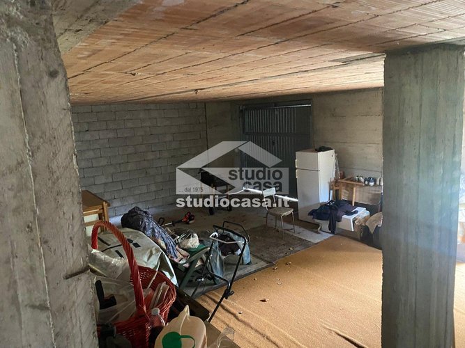 IMMERSA NEL VERDE! Brumano