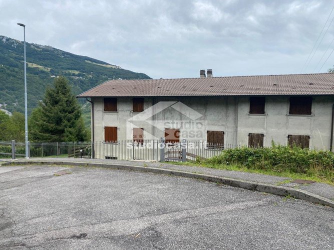 IMMERSA NEL VERDE! Brumano