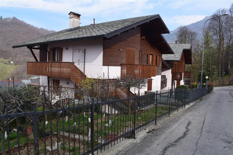 Serina introvabile chalet Serina