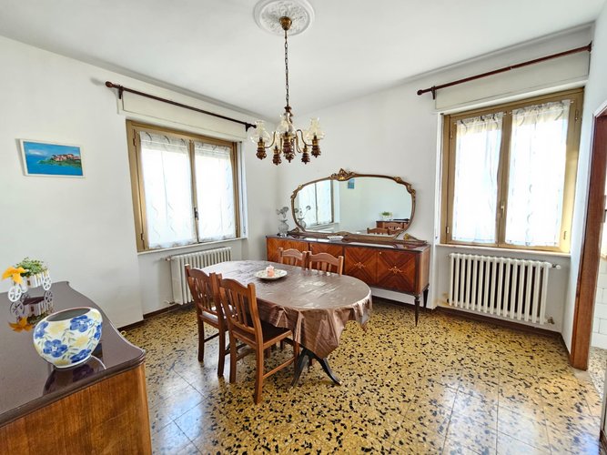 Semi-centrale - 6/26