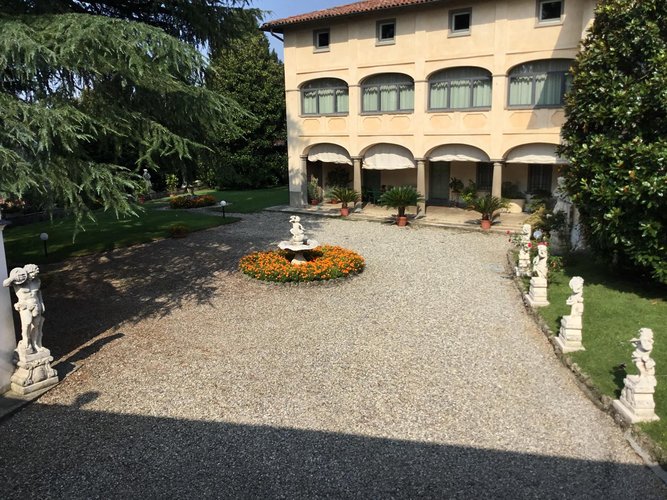 VILLA SETTECENTESCA VENDESI