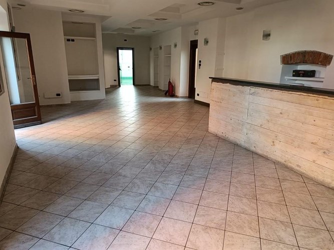 Immobile Commerciale 5 locali - Rif. 136 Como
