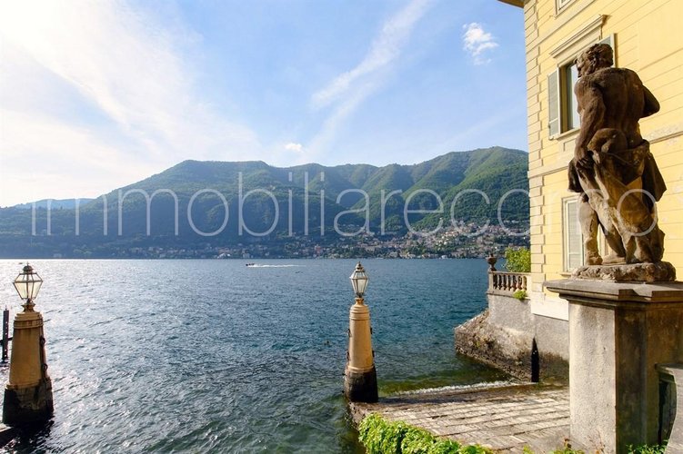 APARTMENT PIED - DANS L’EAU, LAGO DI COMO Torno
