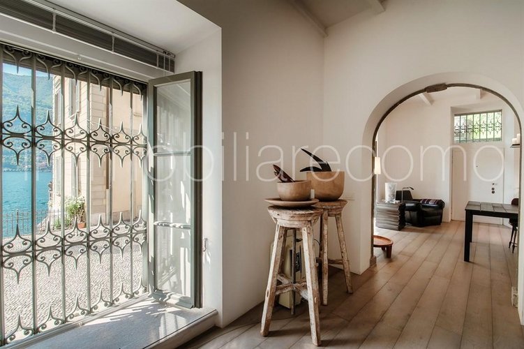 APARTMENT PIED - DANS L’EAU, LAGO DI COMO Torno