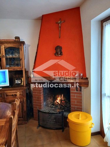 Bilocale Costa Serina