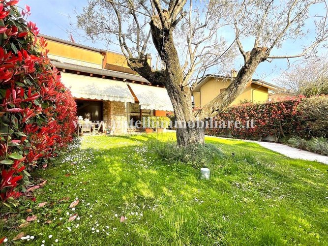 TREVIOLO - PORZIONE VILLA BIFAMILIARE Treviolo