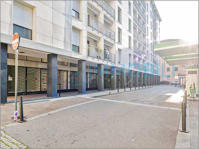 LA CASA CHE PRENDE IL SOLE Lecco