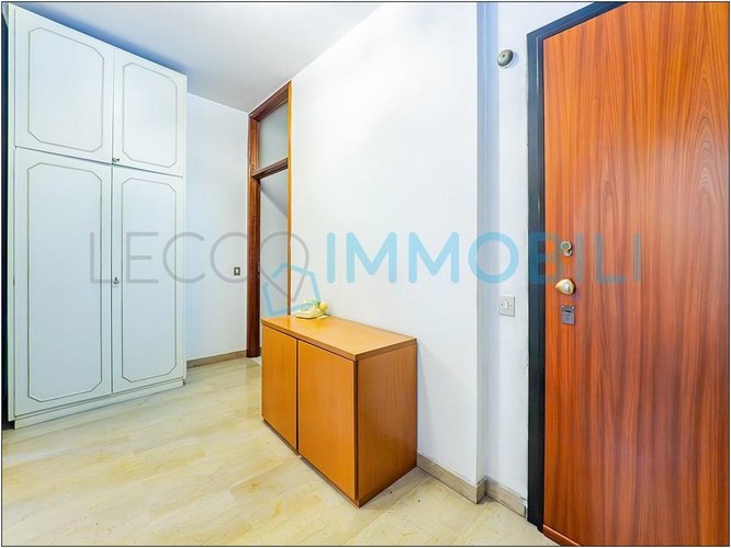 LA CASA CHE PRENDE IL SOLE Lecco