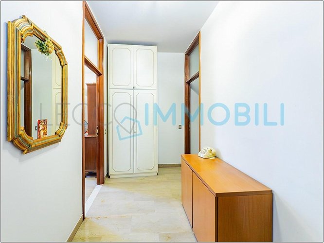 LA CASA CHE PRENDE IL SOLE Lecco