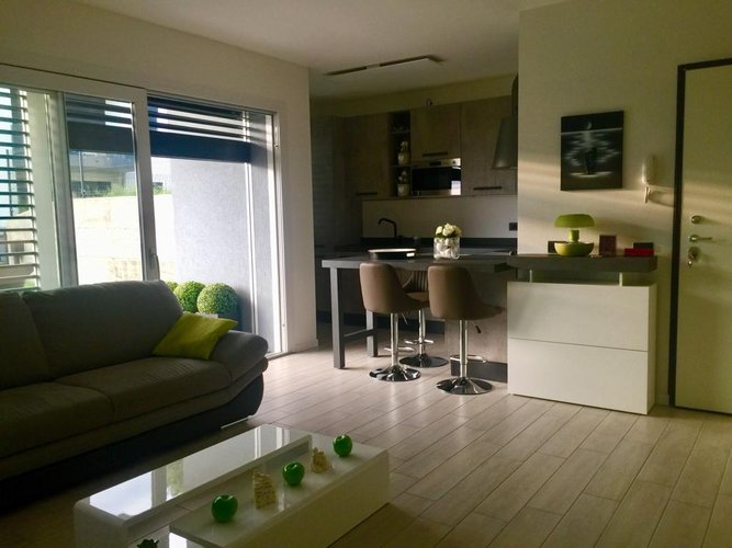 Bilocale Piano Terra in Bizzarone