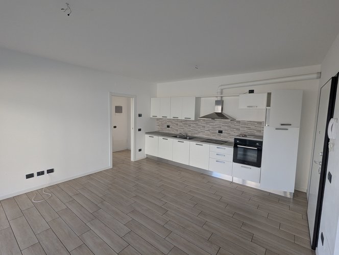 Trilocale a Piano terra in Bizzarone