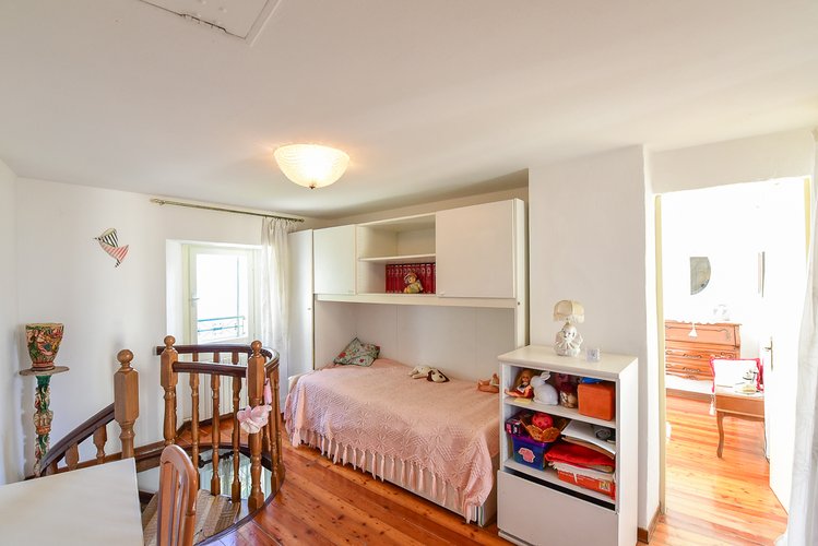 CARATE URIO (37/25) Carate Urio