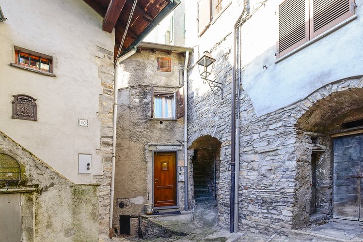 Laglio (34/25) Laglio