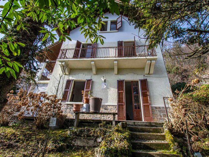 Val Brembilla Gerosa, ottima villa singola con giardino e box auto Val Brembilla