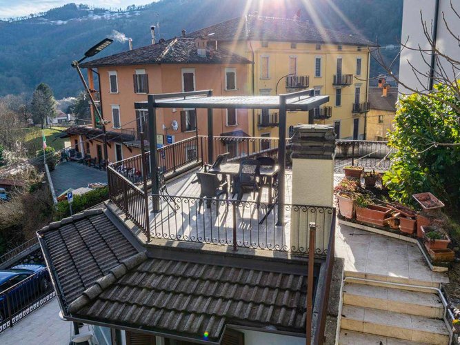 Val Brembilla Gerosa, ottima villa singola con giardino e box auto Val Brembilla