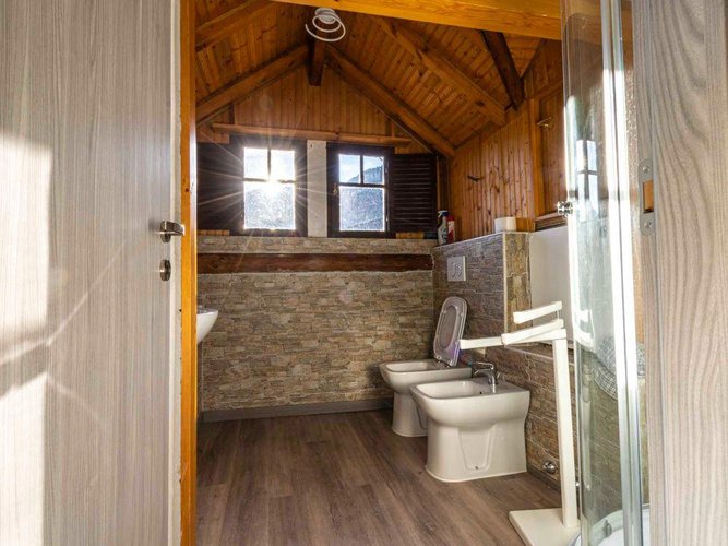 Val Brembilla Gerosa, ottima villa singola con giardino e box auto Val Brembilla