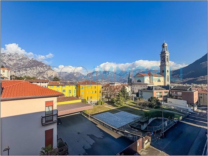 "LA CASA CHE UNISCE LE COPPIE " Valmadrera