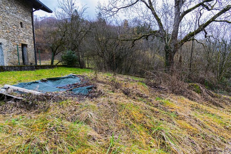 Serina Lepreno, imperdibile casetta con giardino Serina