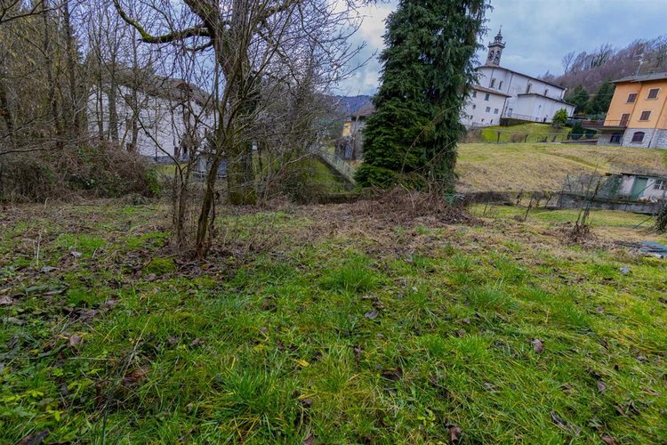 Serina Lepreno, imperdibile casetta con giardino Serina