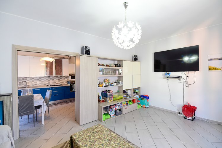 (34.25) Trilocale - Erba, Via San Maurizio Erba