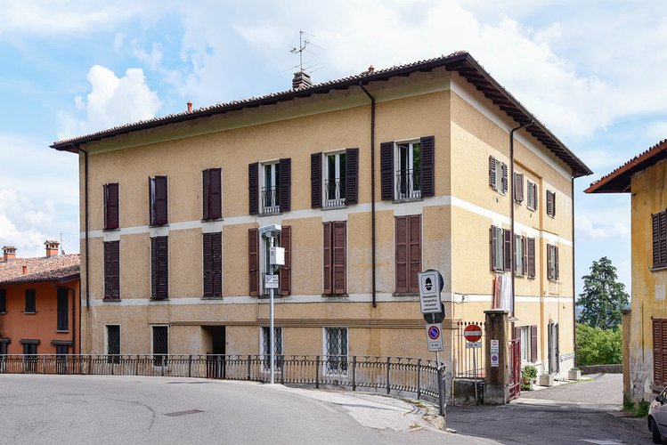 (29.25) Bilocale - Erba, Via Tassera