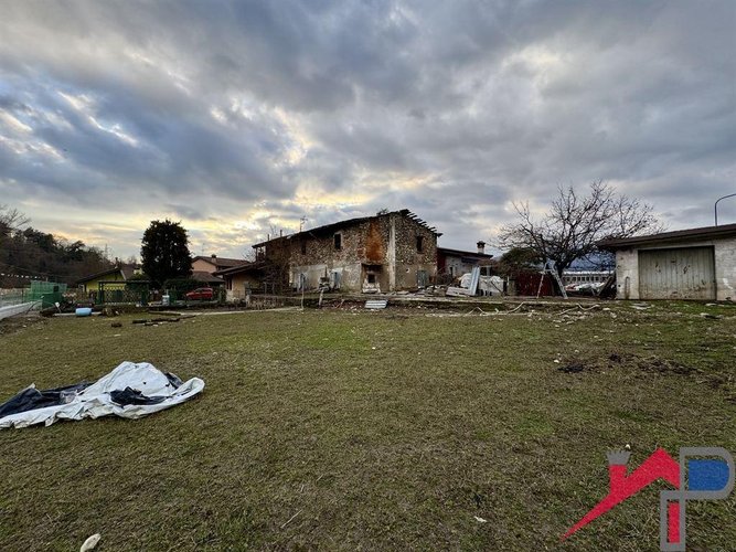 Rustico / Casale 6 locali - Rif. 603 Cisano Bergamasco