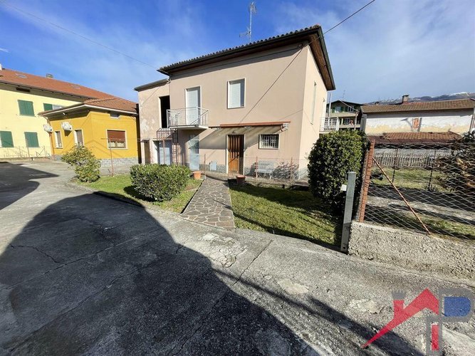 Villetta con giardino privato Cisano Bergamasco