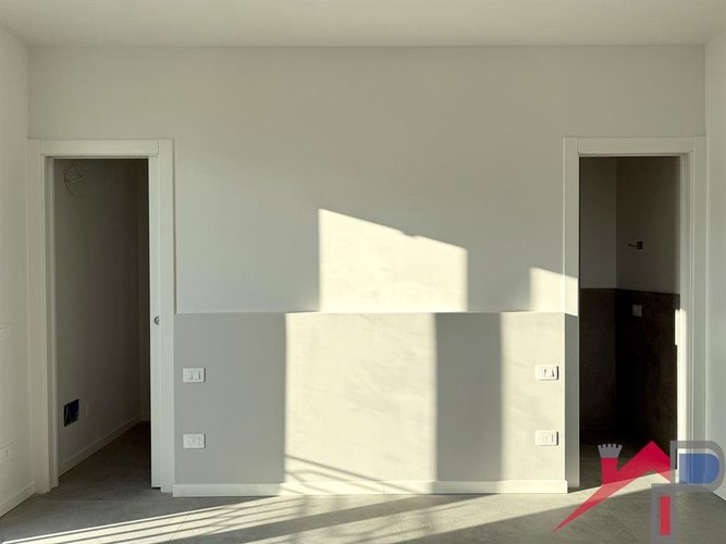 Ampio trilocale panoramico Pontida