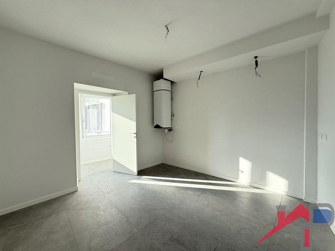 Ampio trilocale panoramico Pontida