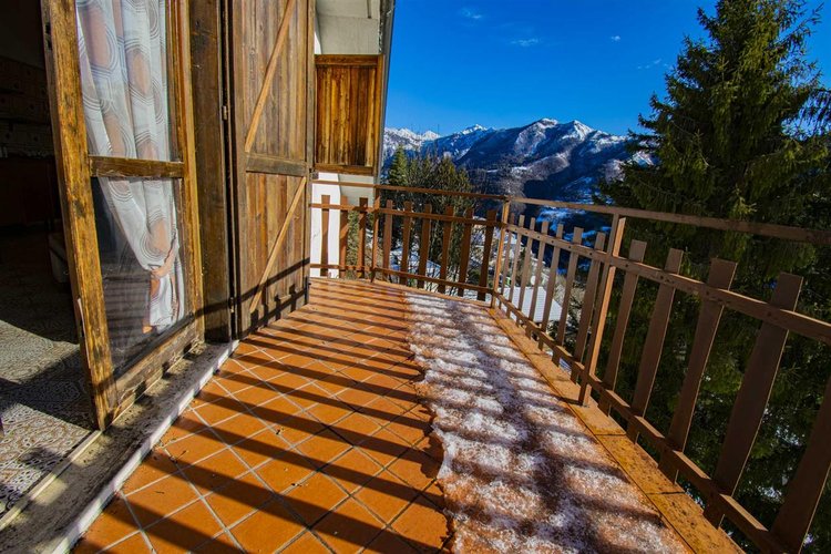 Algua Sambusita, grazioso trilocale arredato con terrazzo e box Algua